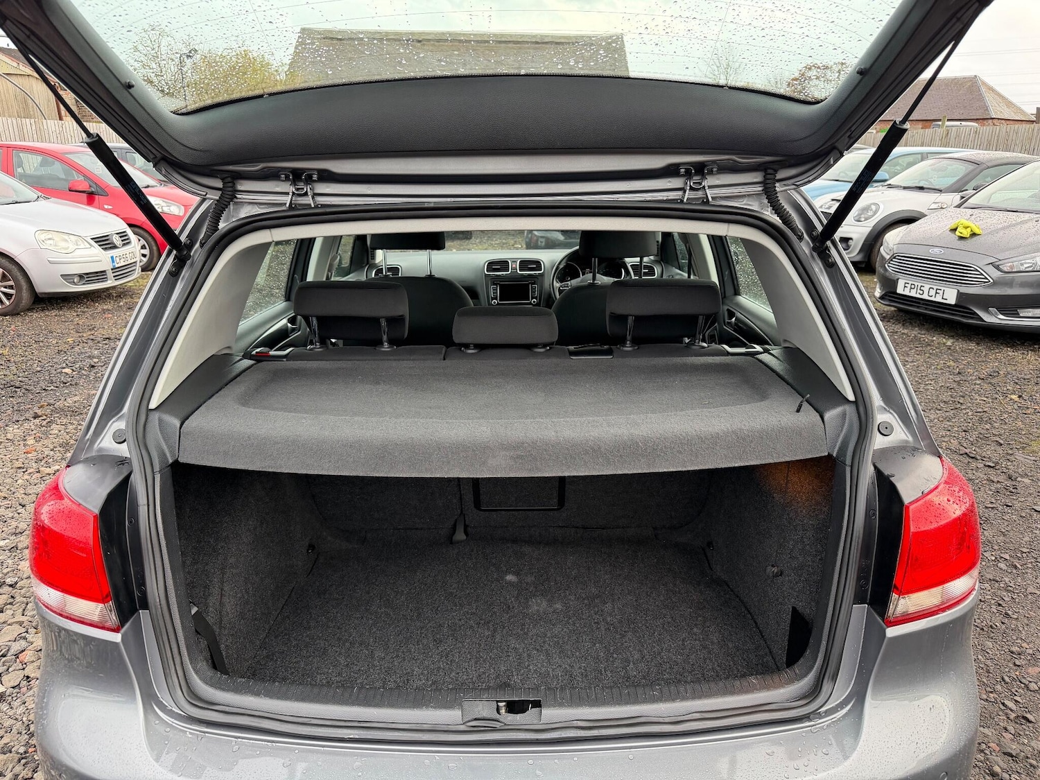 Used Volkswagen Golf 2011 for sale - 76432036: Photo 9