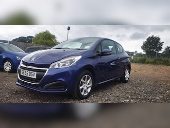 Used Peugeot 208 2015 for sale - 75140886: Photo
