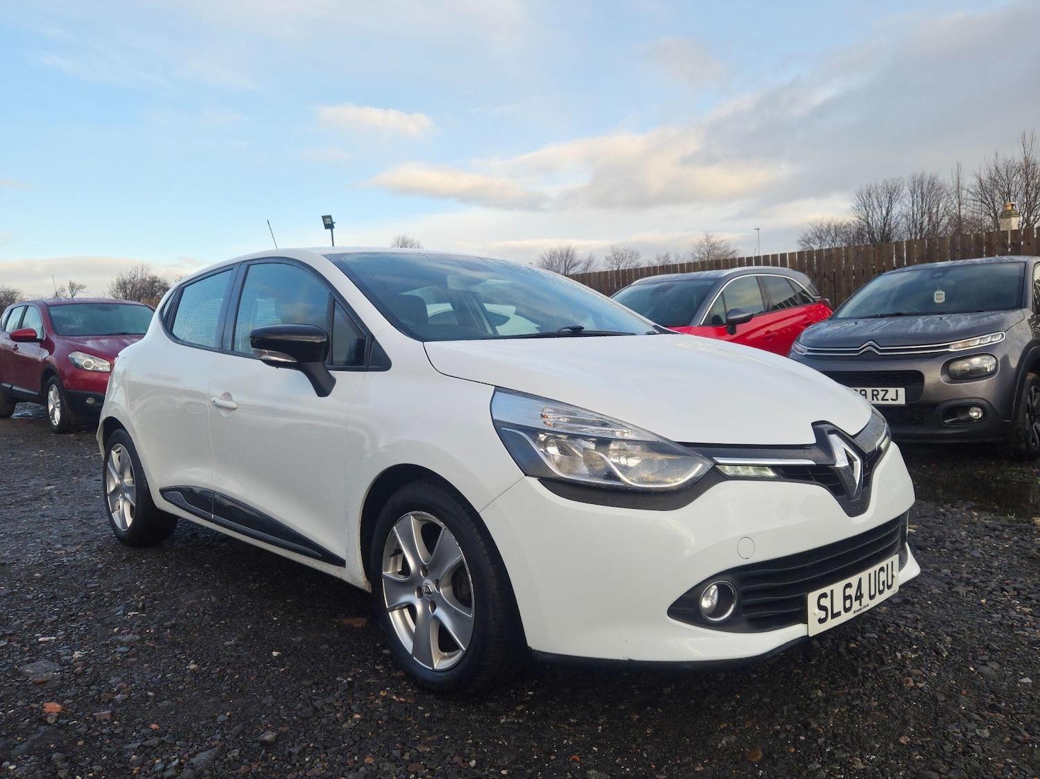 Used Renault Clio 2014 for sale - 76866240: Photo 1