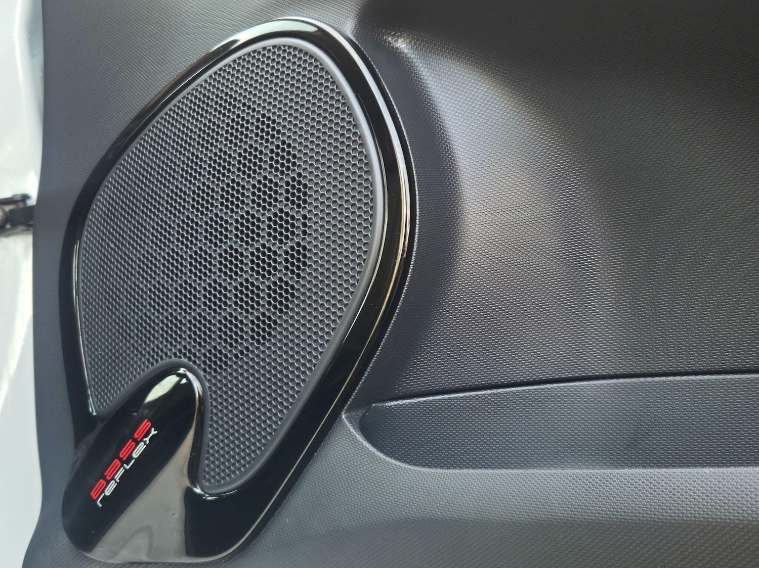 Used Renault Clio 2014 for sale - 76866240: Photo 18