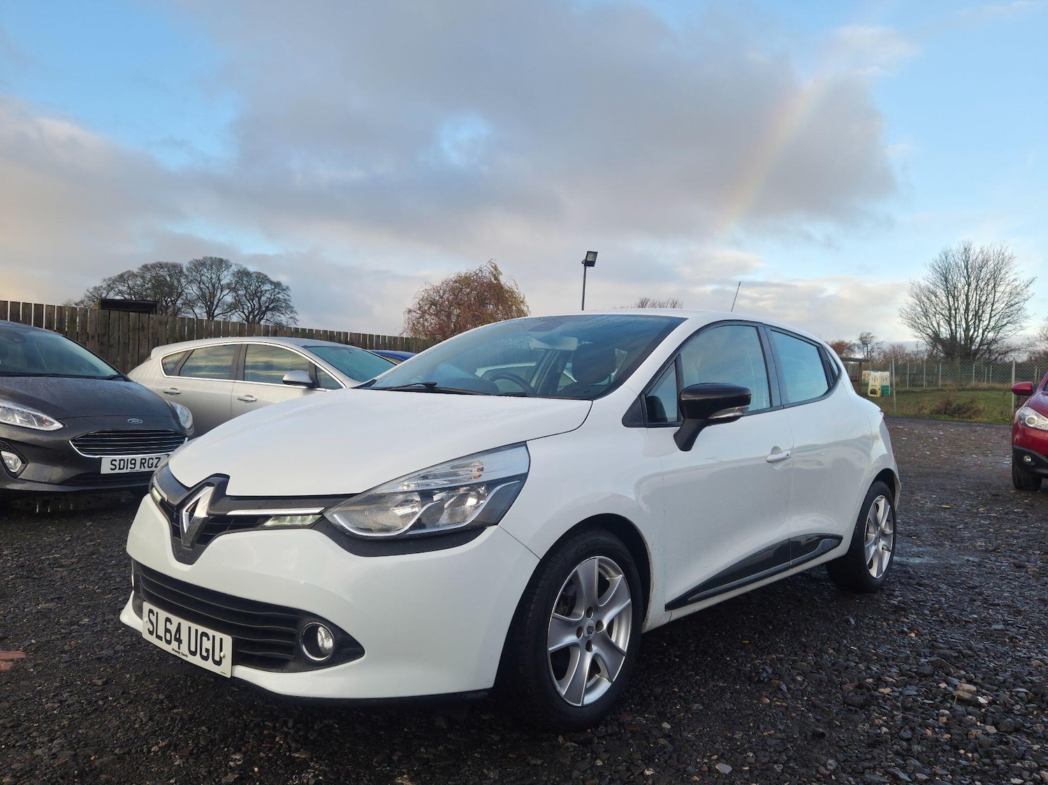 Used Renault Clio 2014 for sale - 76866240: Photo 3