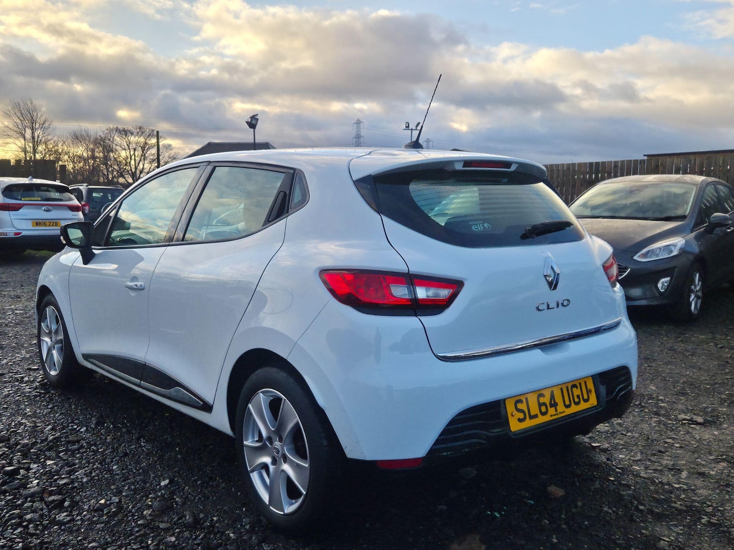 Used Renault Clio 2014 for sale - 76866240: Photo 4