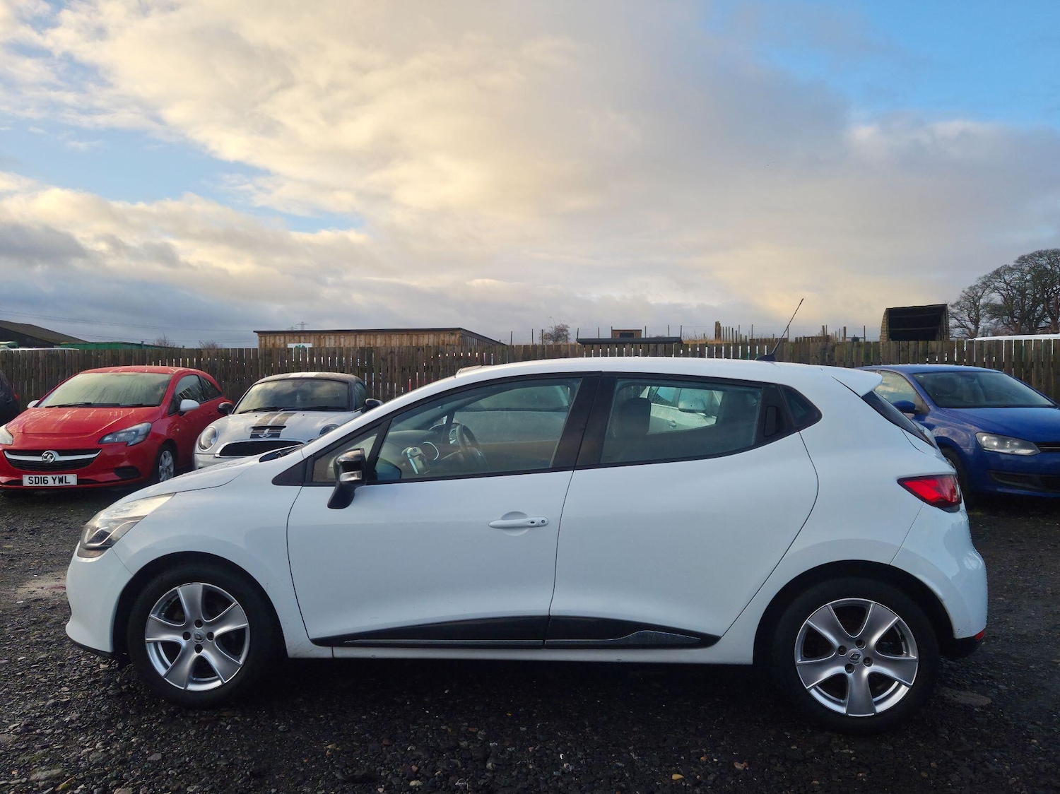 Used Renault Clio 2014 for sale - 76866240: Photo 6