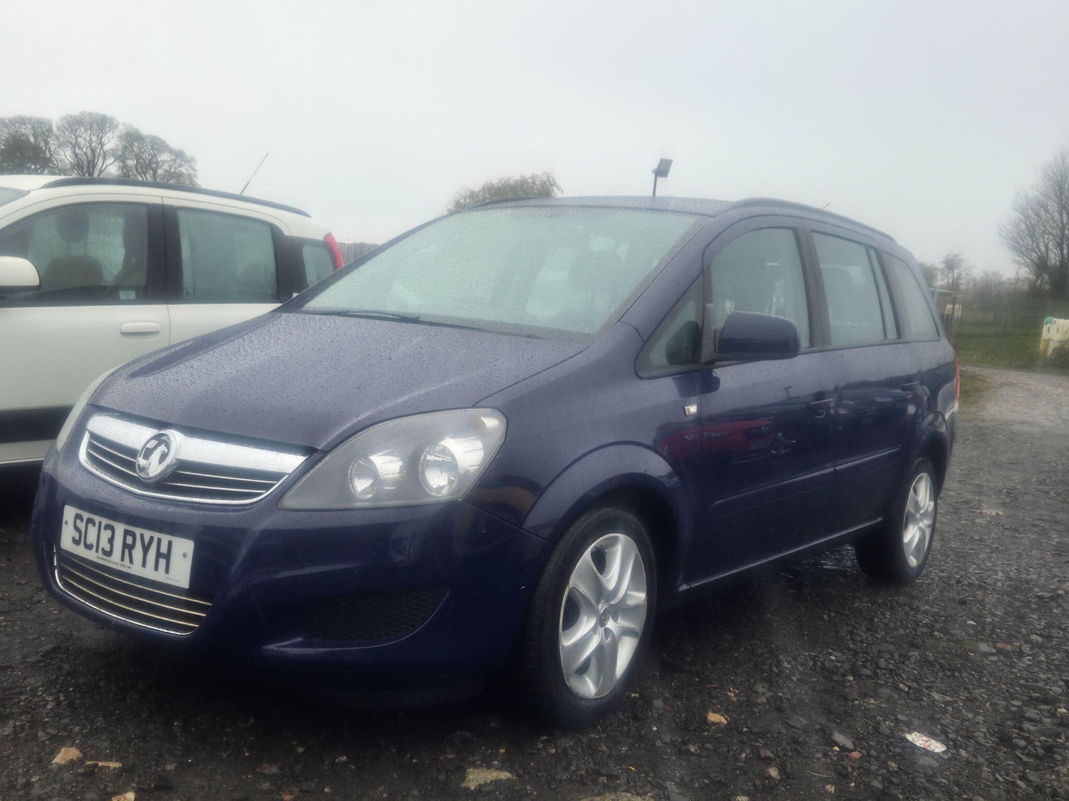 Used Vauxhall Zafira for sale - 76527680: Photo 2