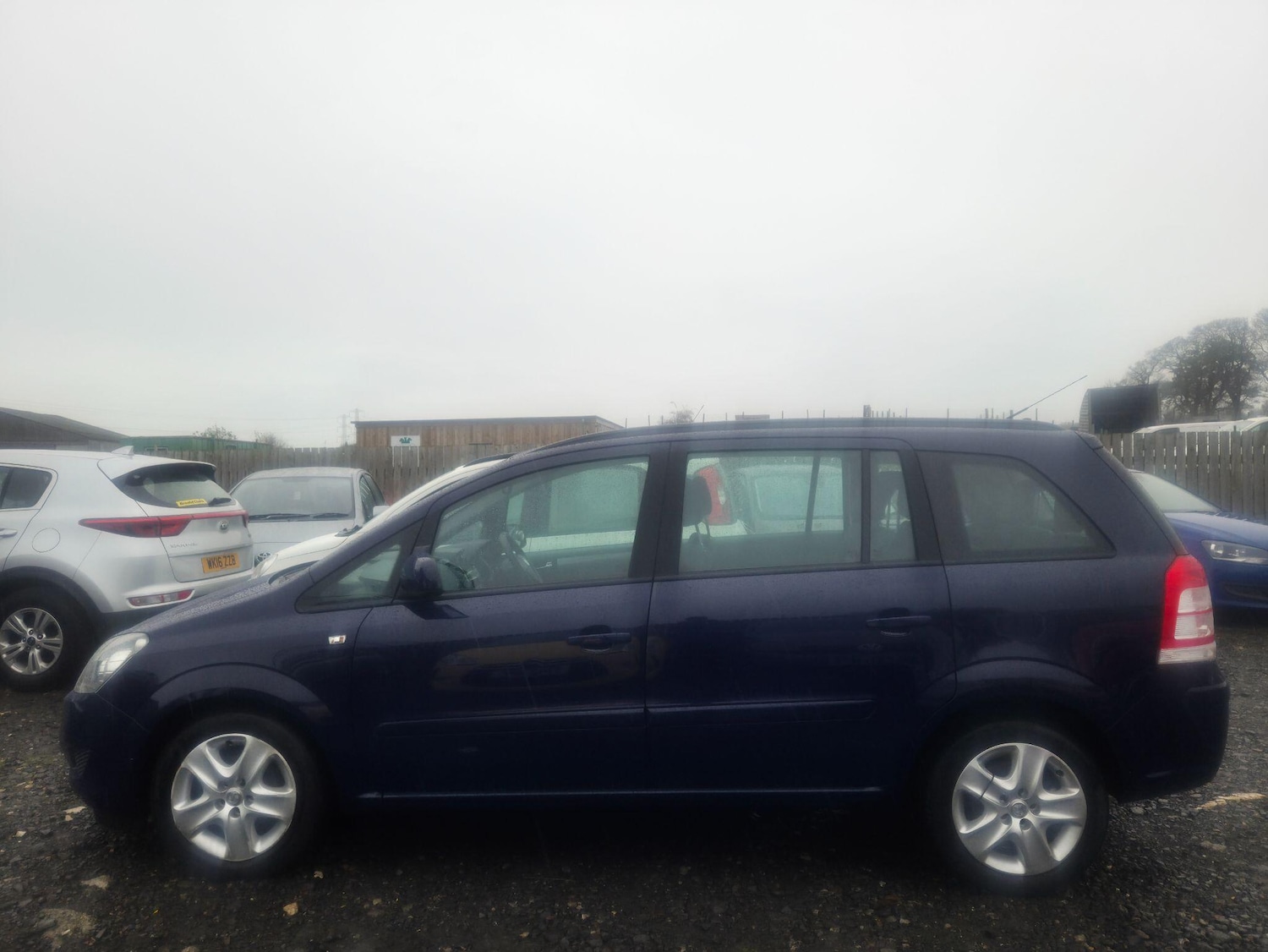 Used Vauxhall Zafira for sale - 76527680: Photo 3