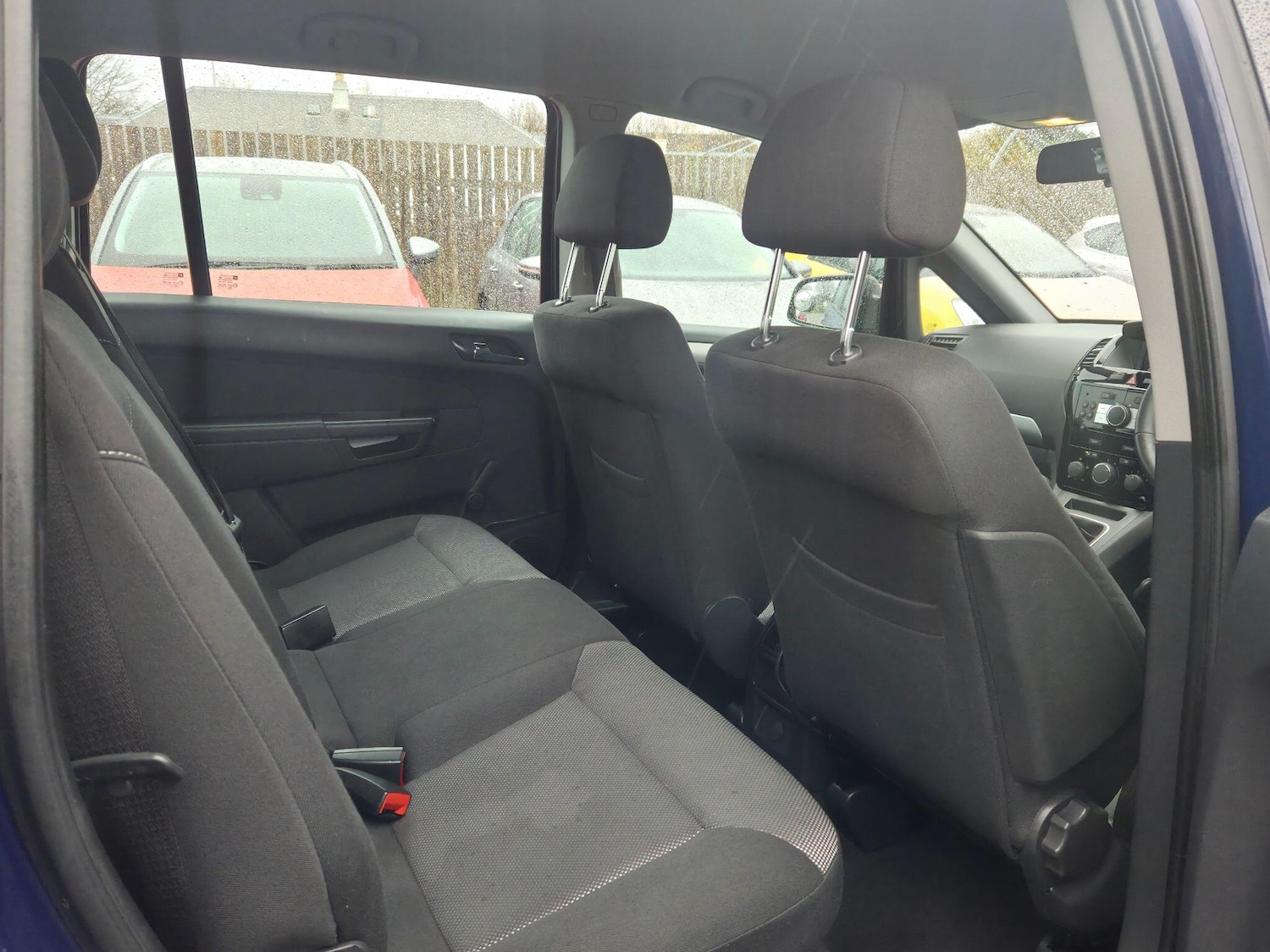 Used Vauxhall Zafira for sale - 76527680: Photo 8