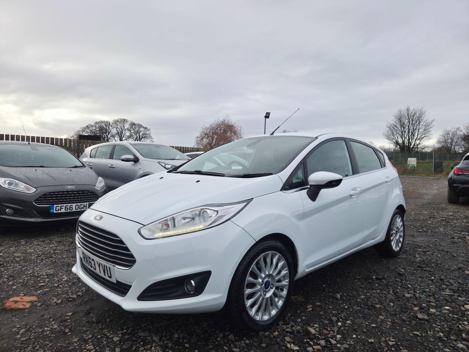 Used Ford Fiesta for sale - 77538613: Photo 3