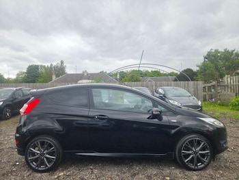 Used Ford Fiesta 2016 for sale - 78636307: Photo
