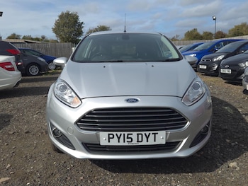 Used Ford Fiesta 2015 for sale - 76024674: Photo