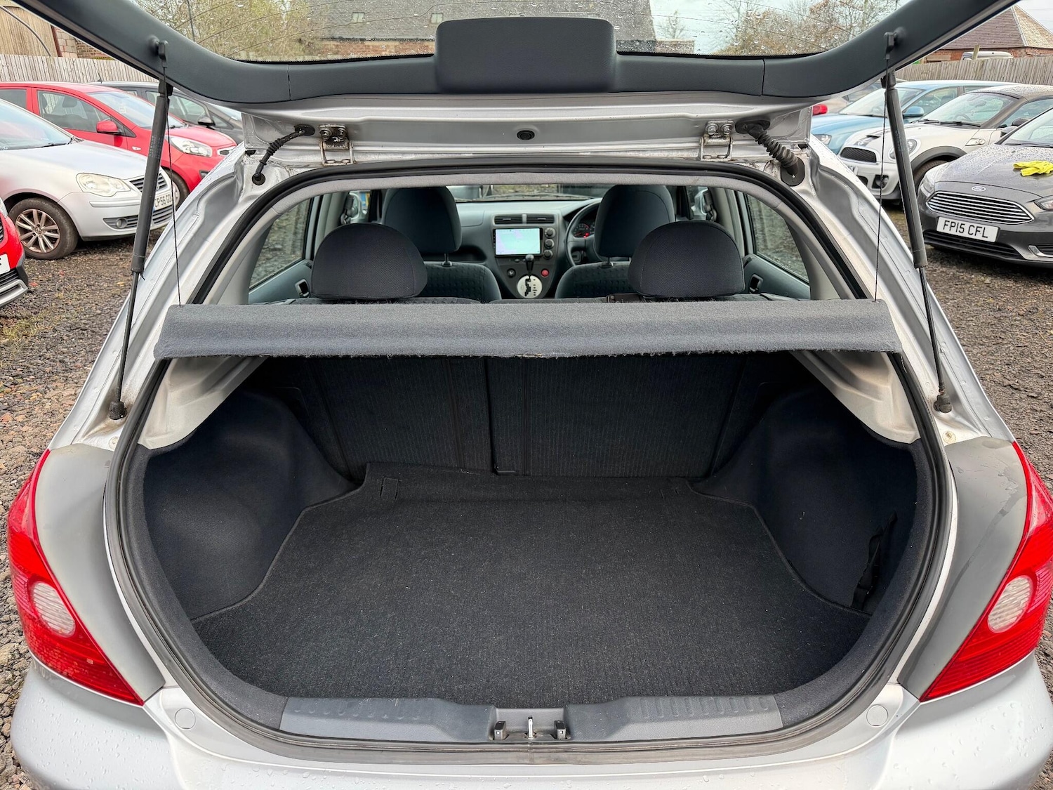 Used Honda Civic 2001 for sale - 76432008: Photo 9