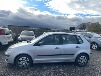 Used Volkswagen Polo 2009 for sale - 76538349: Photo