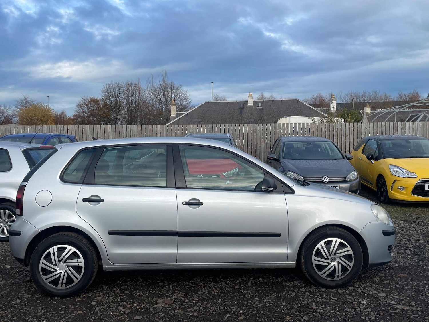 Used Volkswagen Polo 2009 for sale - 76538349: Photo 4