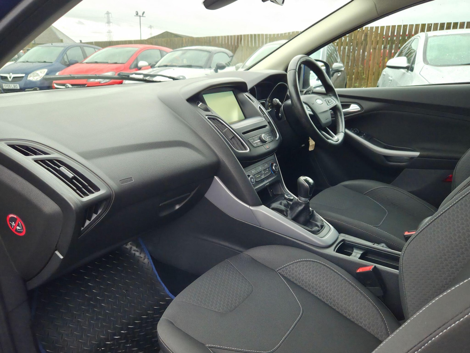 Used Ford Focus 2015 for sale - 76887415: Photo 9