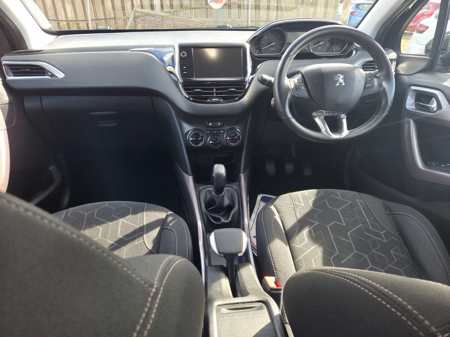Used Peugeot 2008 2016 for sale - 78019227: Photo 11