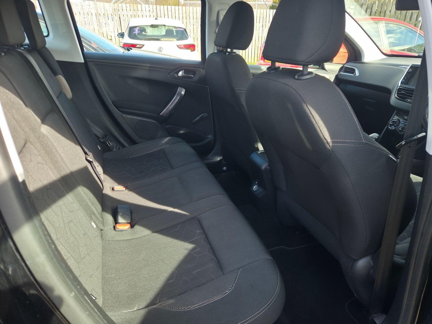 Used Peugeot 2008 2016 for sale - 78019227: Photo 12