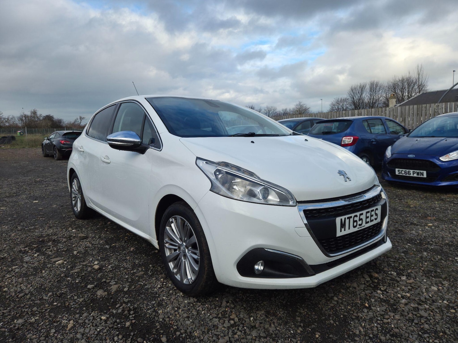 Used Peugeot 208 2015 for sale - 77496467: Photo 5