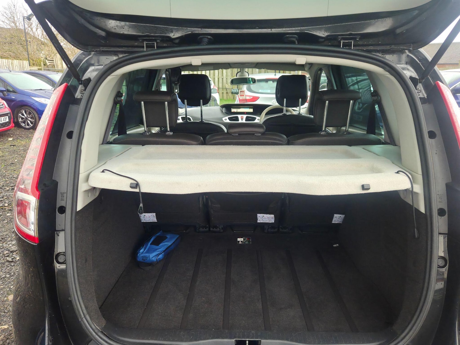 Used Renault Scenic 2009 for sale - 77439942: Photo 18