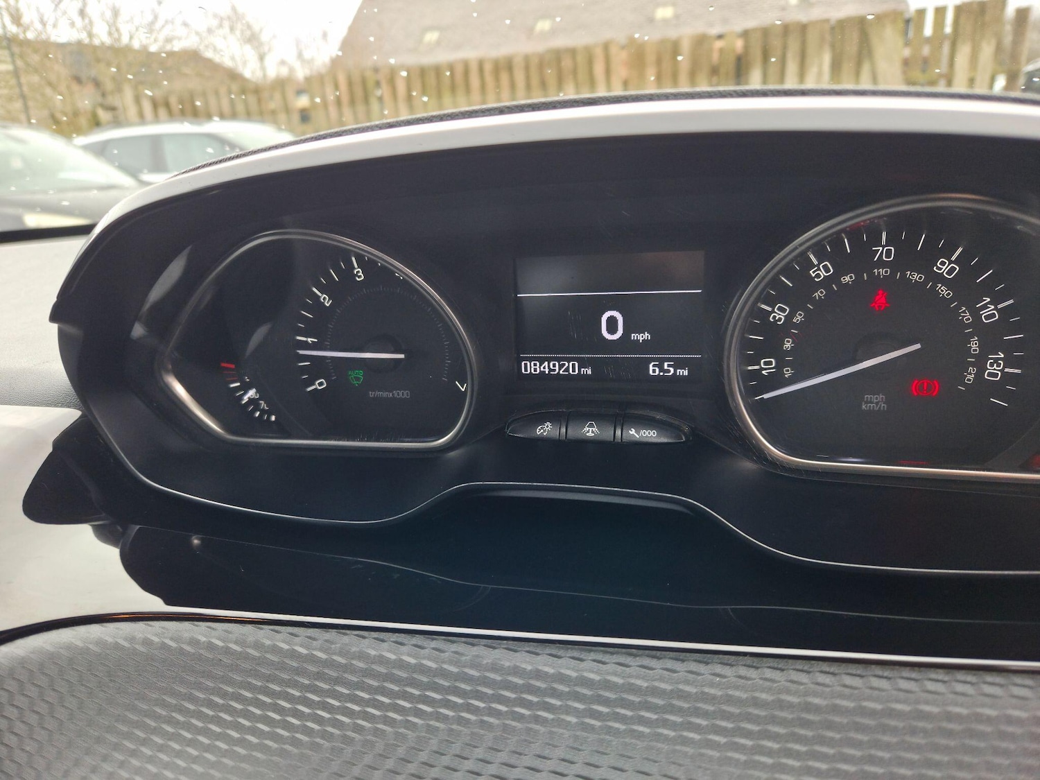 Used Peugeot 2008 2016 for sale - 77538312: Photo 15