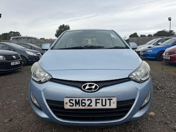 Used Hyundai i20 2012 for sale - 79836176: Photo