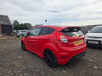 Used Ford Fiesta 2016 for sale - 79509180: Photo