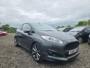 Used Ford Fiesta 2016 for sale - 78759242: Photo