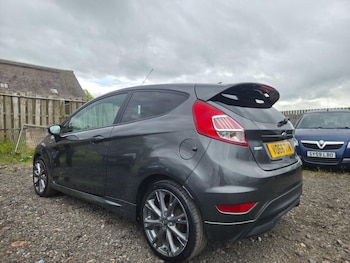 Used Ford Fiesta 2016 for sale - 78759242: Photo