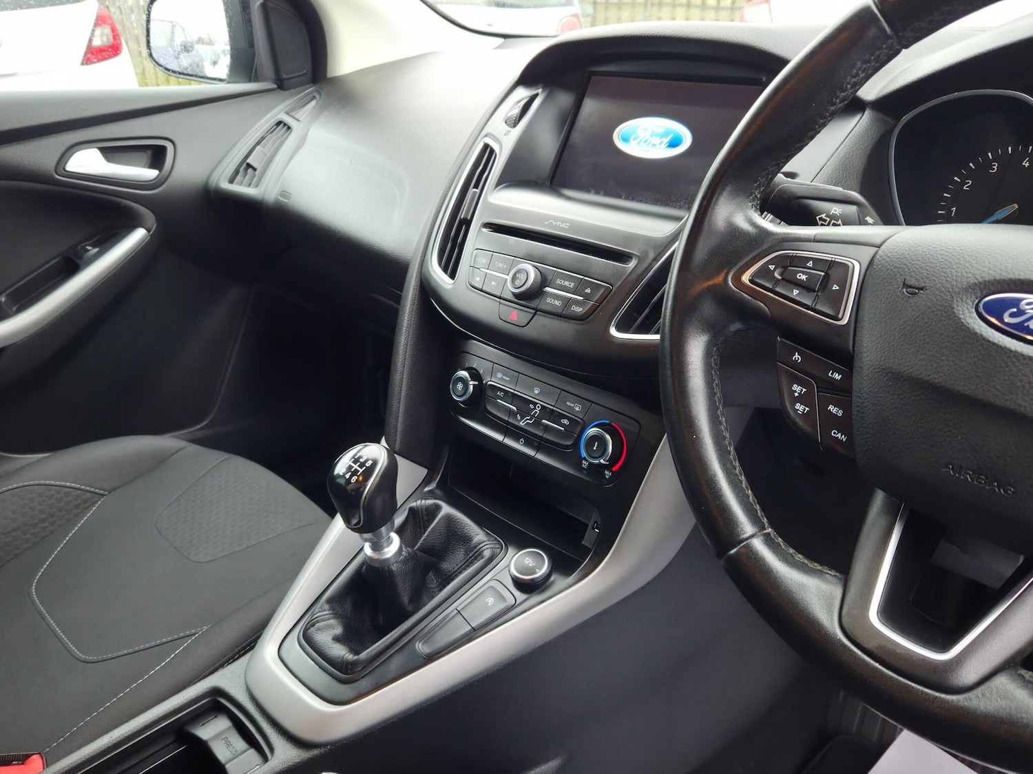 Used Ford Focus 2017 for sale - 77057469: Photo 9