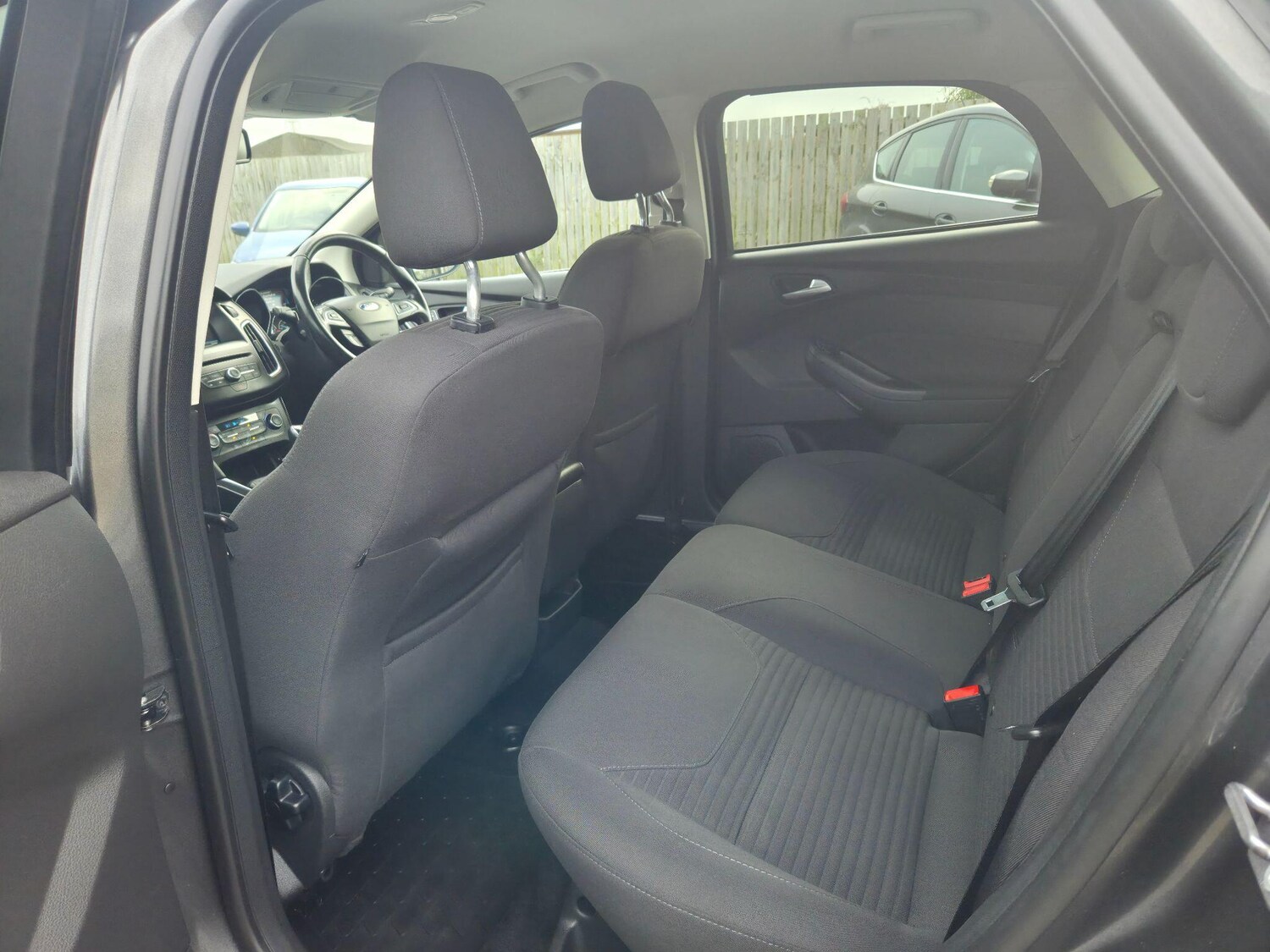 Used Ford Focus 2015 for sale - 76318034: Photo 14