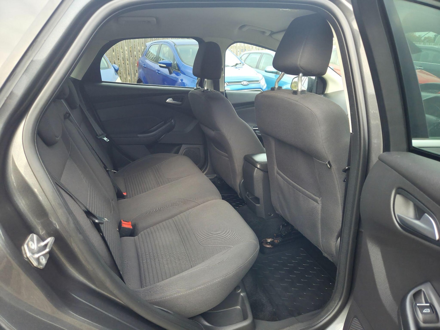 Used Ford Focus 2015 for sale - 76318034: Photo 15