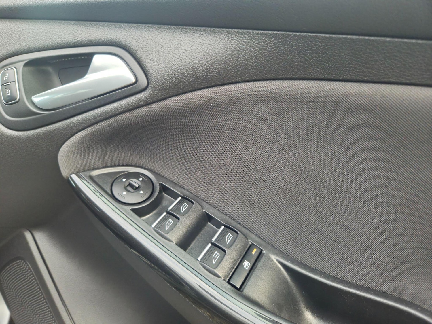 Used Ford Focus 2015 for sale - 76318034: Photo 17