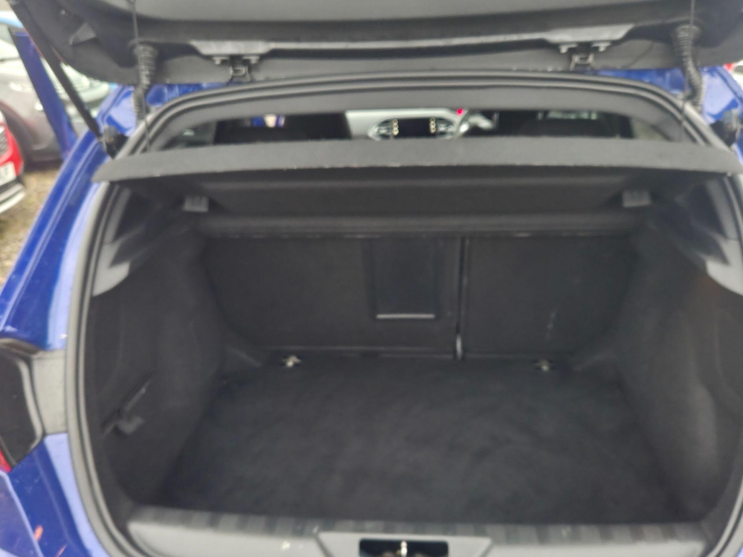 Used Peugeot 308 2018 for sale - 76752799: Photo 16