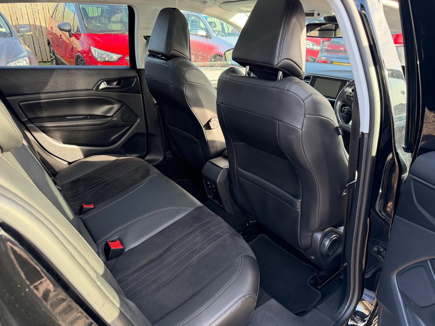 Used Peugeot 308 2014 for sale - 76538838: Photo 10