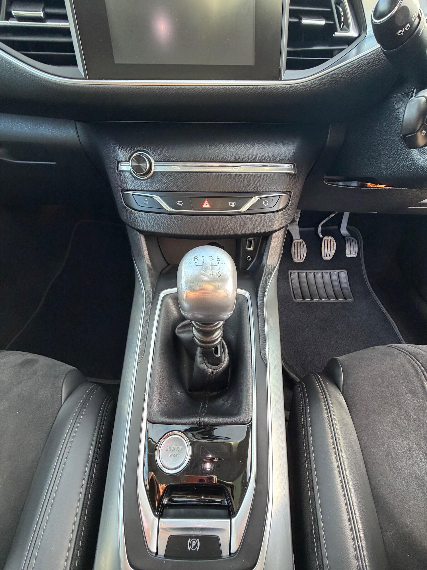 Used Peugeot 308 2014 for sale - 76538838: Photo 14