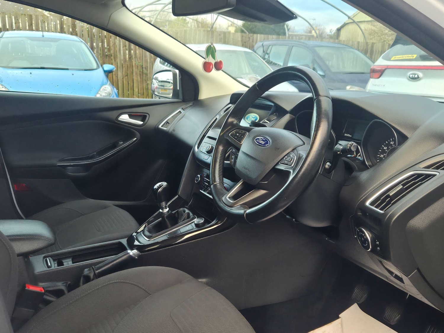 Used Ford Focus 2018 for sale - 76887411: Photo 9