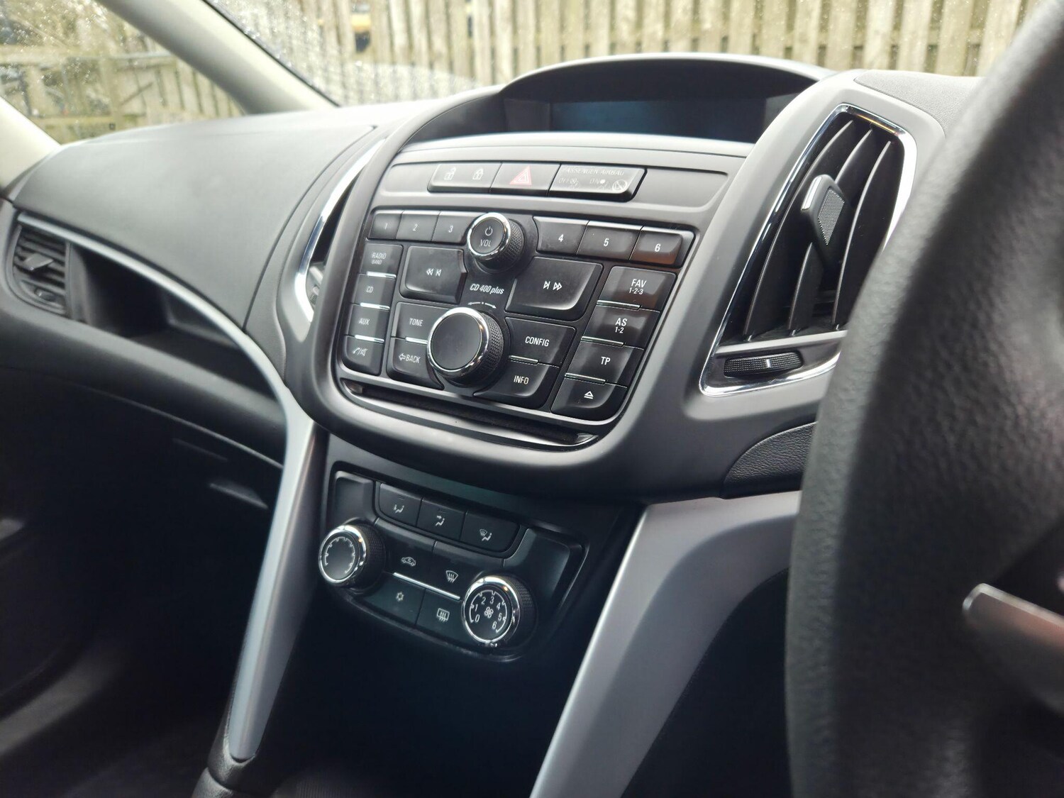 Used Vauxhall Zafira 2016 for sale - 77454856: Photo 9