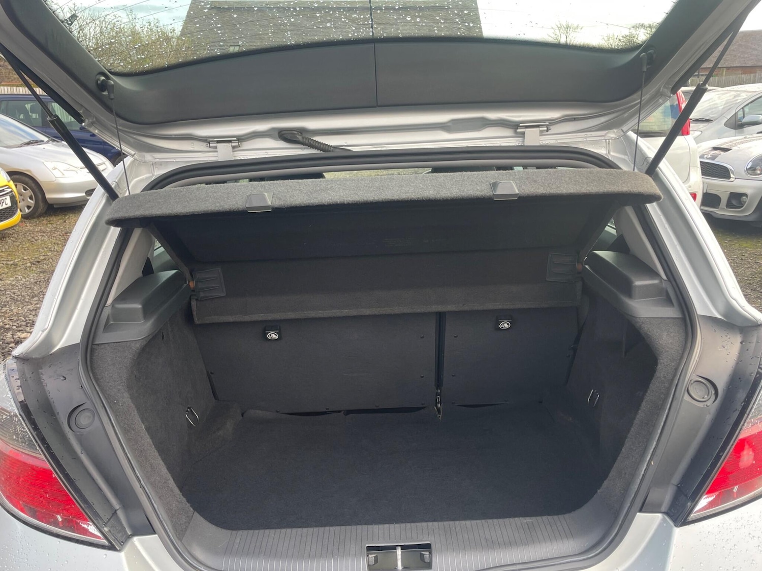 Used Vauxhall Astra 2011 for sale - 76377954: Photo 13