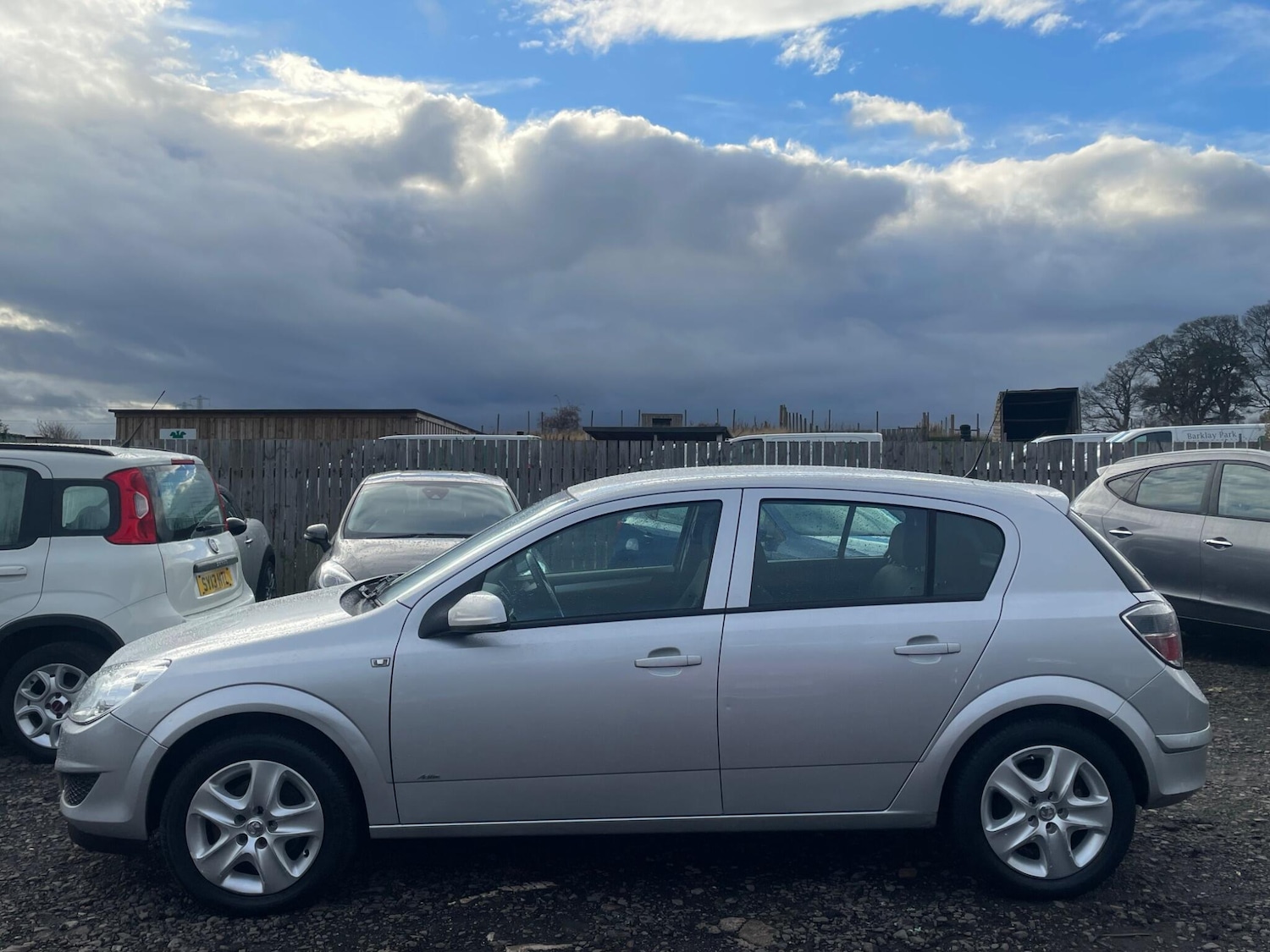 Used Vauxhall Astra 2011 for sale - 76377954: Photo 4