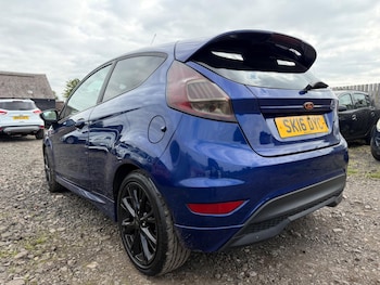 Used Ford Fiesta 2016 for sale - 79590506: Photo