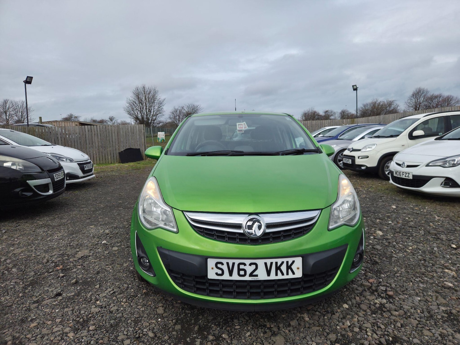 Used Vauxhall Corsa 2012 for sale - 78100283: Photo 2