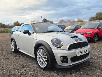 Used MINI Coupe 2011 for sale - 76201196: Photo