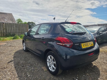 Used Peugeot 208 2016 for sale - 78684638: Photo