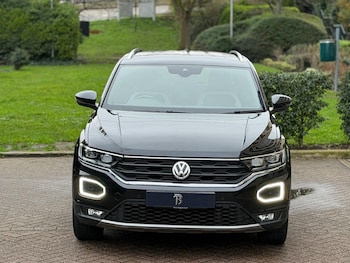 Used Volkswagen T-Roc 2018 for sale - 78880065: Photo