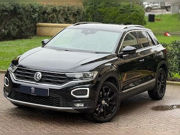 Used Volkswagen T-Roc 2018 for sale - 78880065: Photo