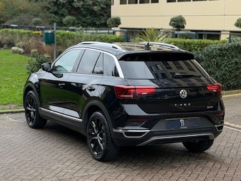 Used Volkswagen T-Roc 2018 for sale - 78880065: Photo