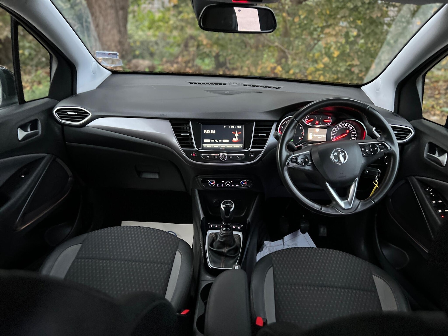 Used Vauxhall Crossland X 2020 for sale - 76607155: Photo 2