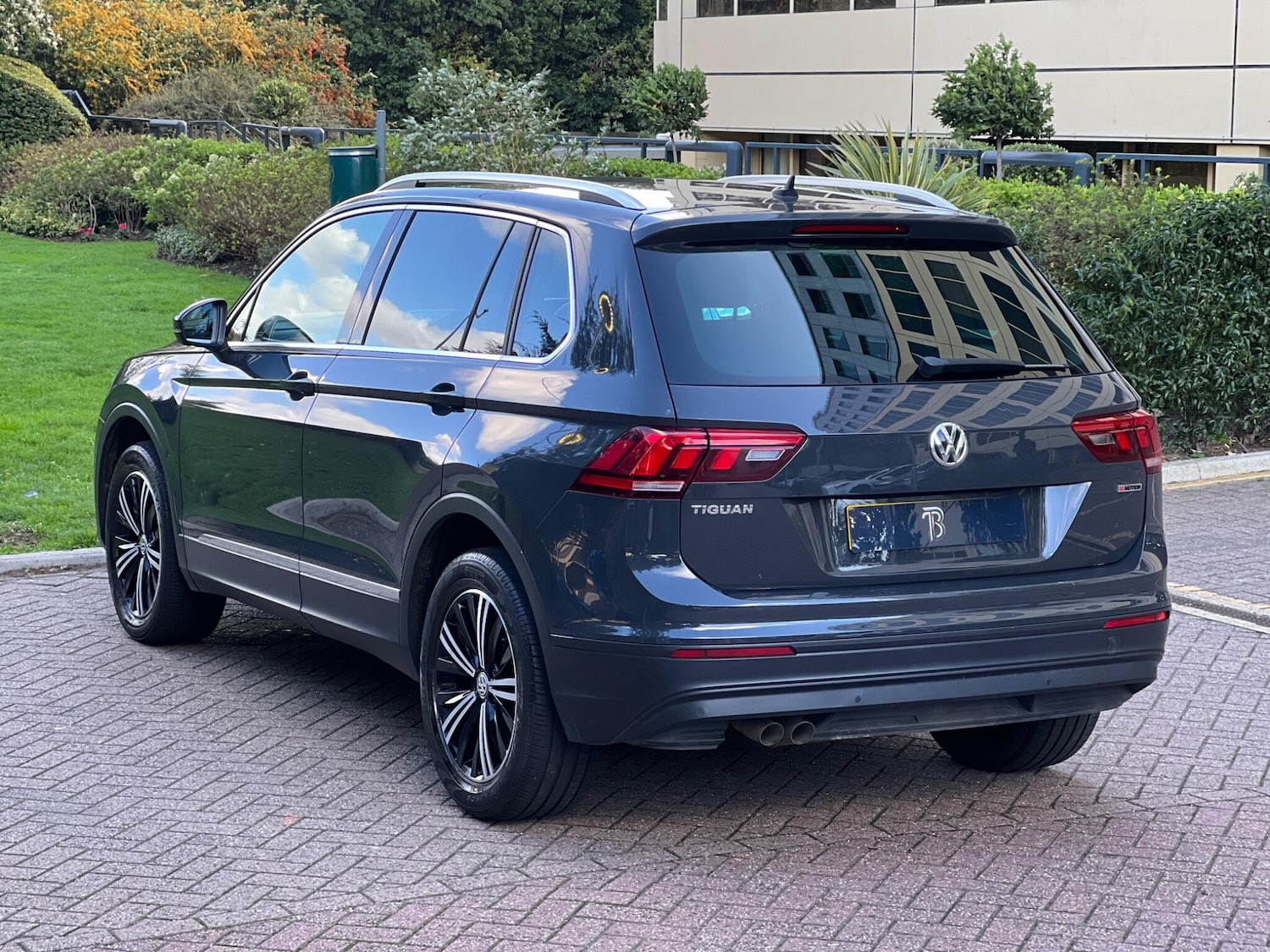 Used Volkswagen Tiguan 2018 for sale - 76456971: Photo 15