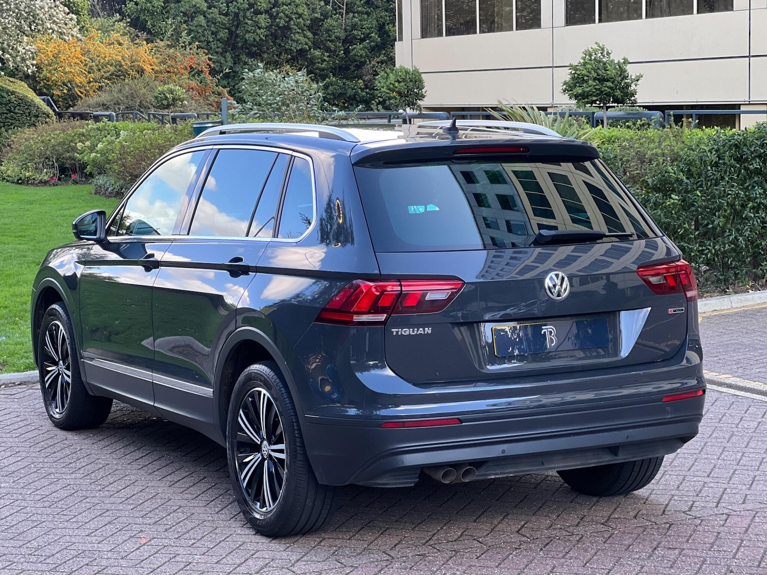 Used Volkswagen Tiguan 2018 for sale - 76456971: Photo 16