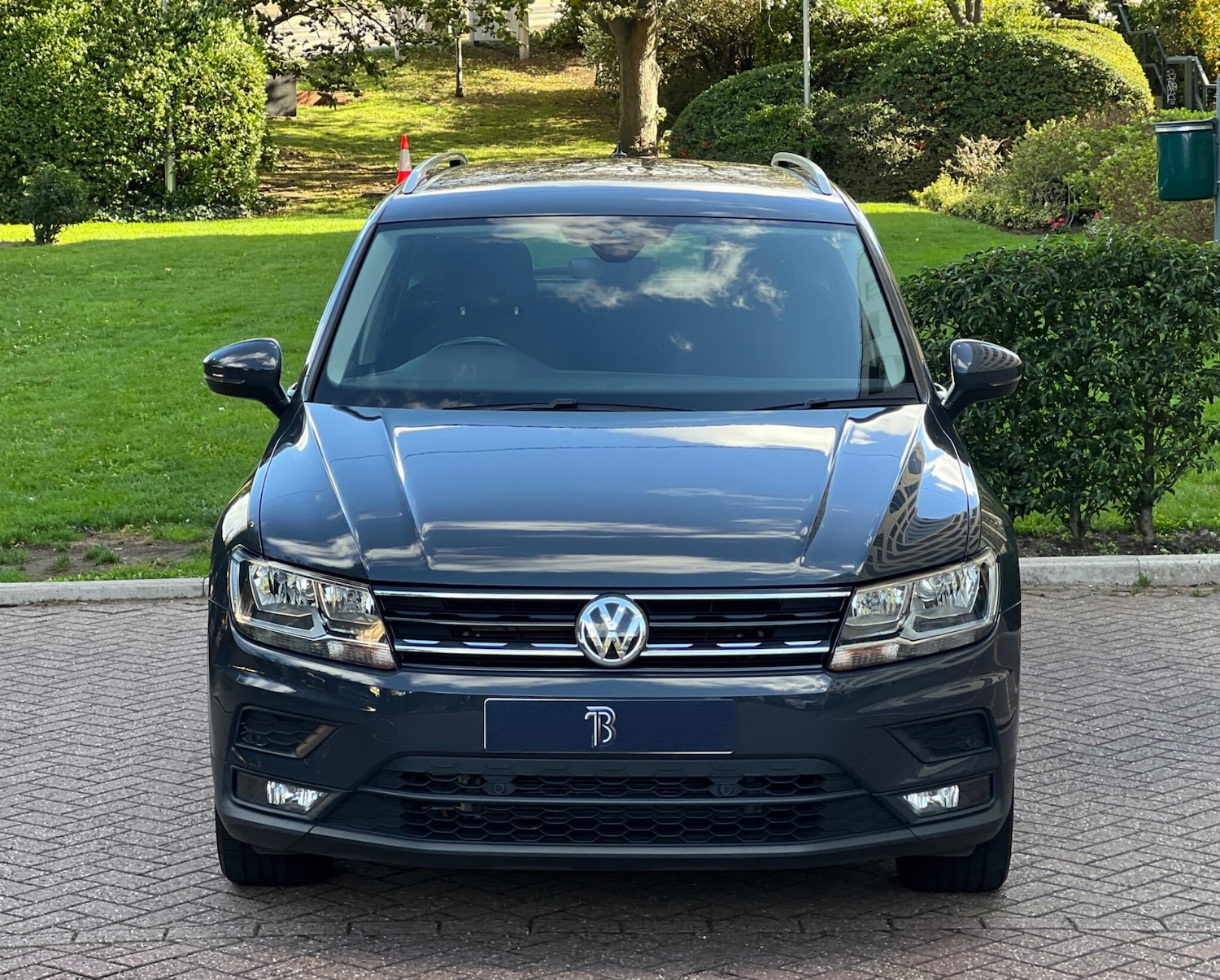 Used Volkswagen Tiguan 2018 for sale - 76456971: Photo 2