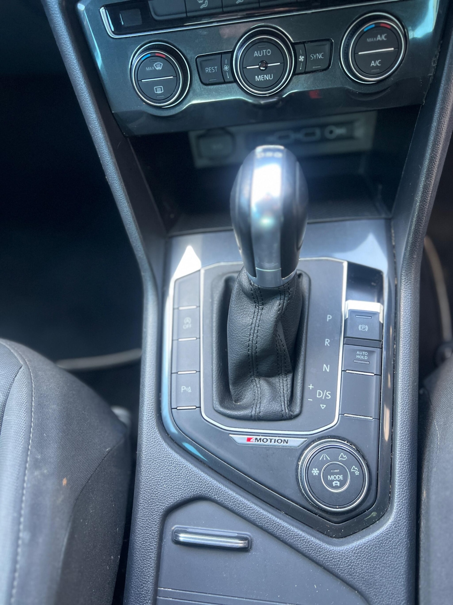 Used Volkswagen Tiguan 2018 for sale - 76456971: Photo 24