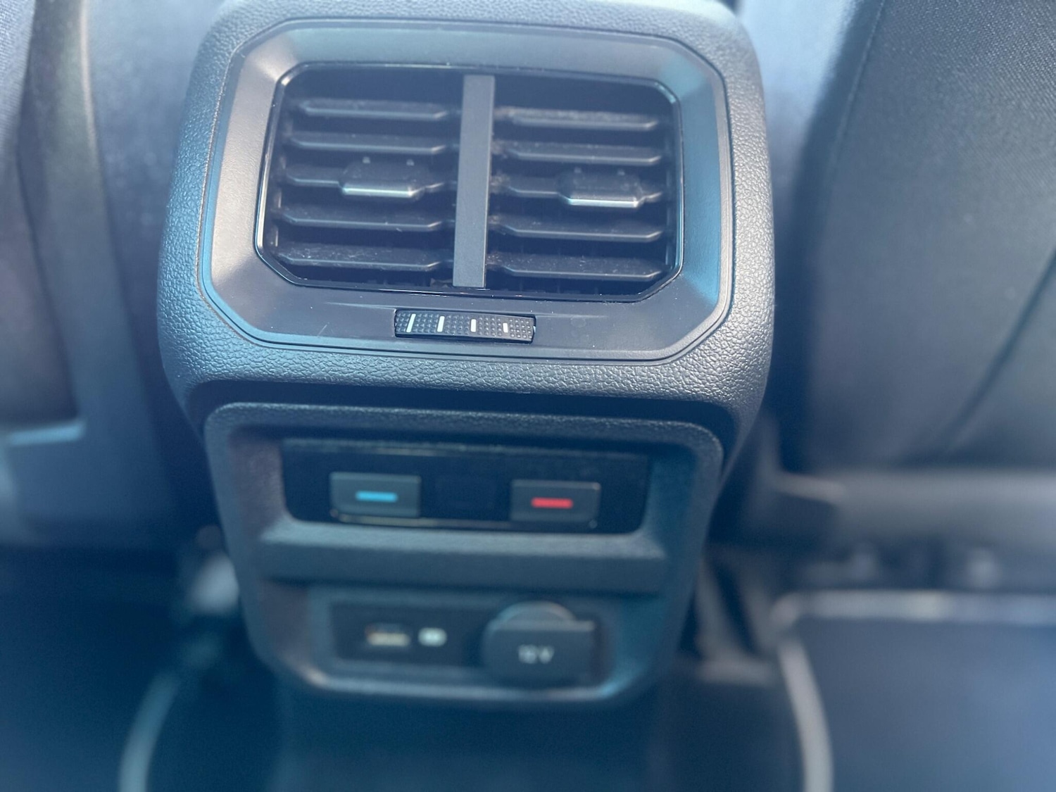 Used Volkswagen Tiguan 2018 for sale - 76456971: Photo 27